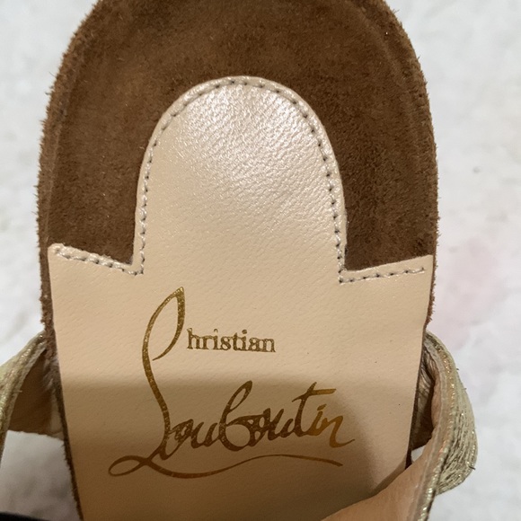 Christian Louboutin ‘Rockin Buckle Up’ - Picture 10 of 15